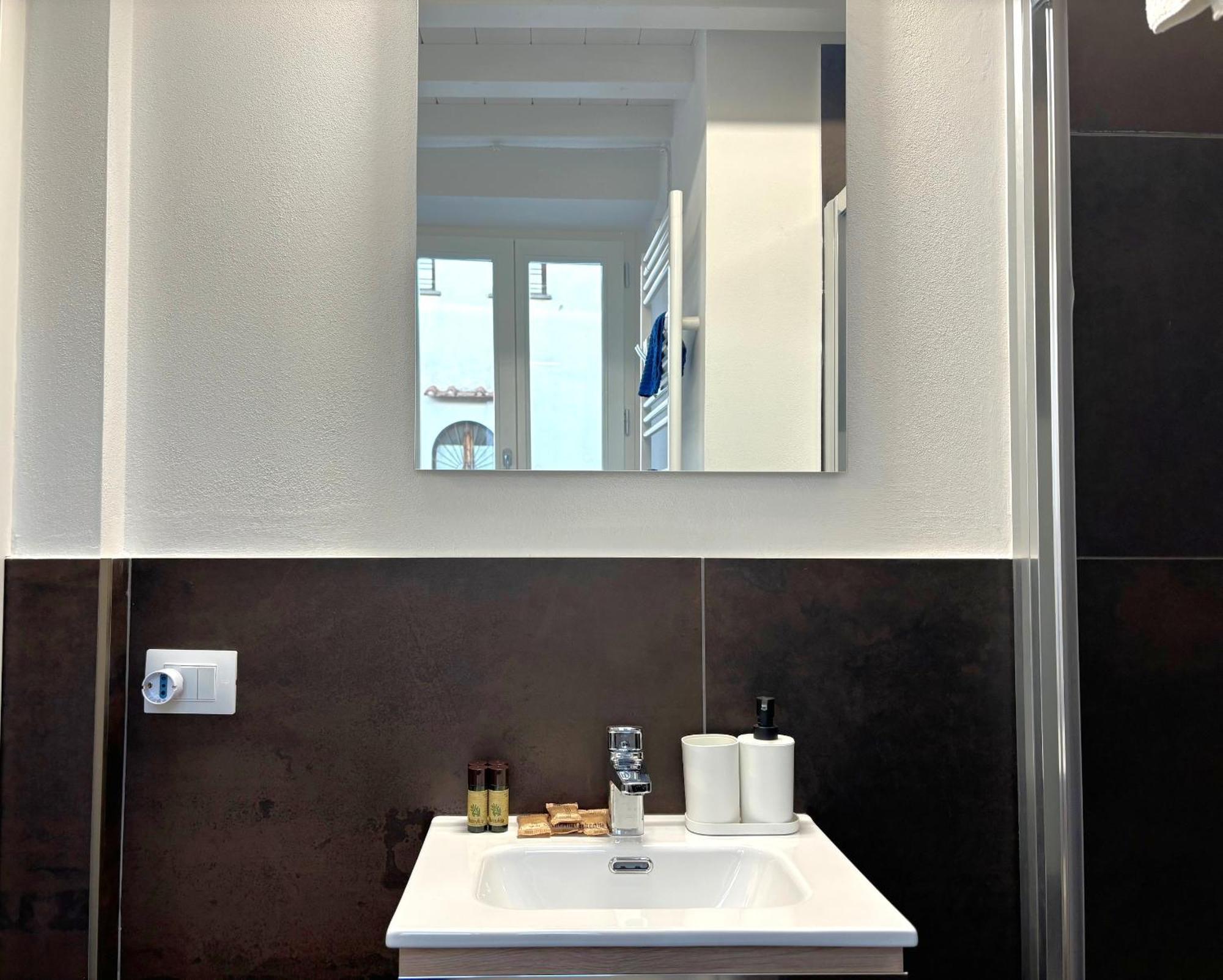 Purple Lily Apartamento Florencia
